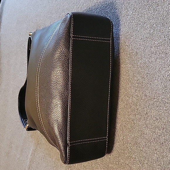 Kate Spade pebbled leather black shoulder bag in EXCELLENT Condition!!! - Picture 6 of 11